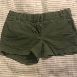 Women’s JCrew hunter green chino Shorts